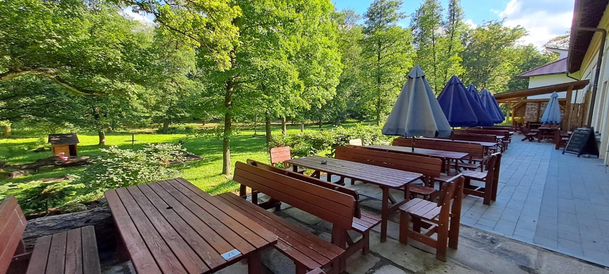 Pivovar A Penzion Grasel Cesky Rudolec Экстерьер фото