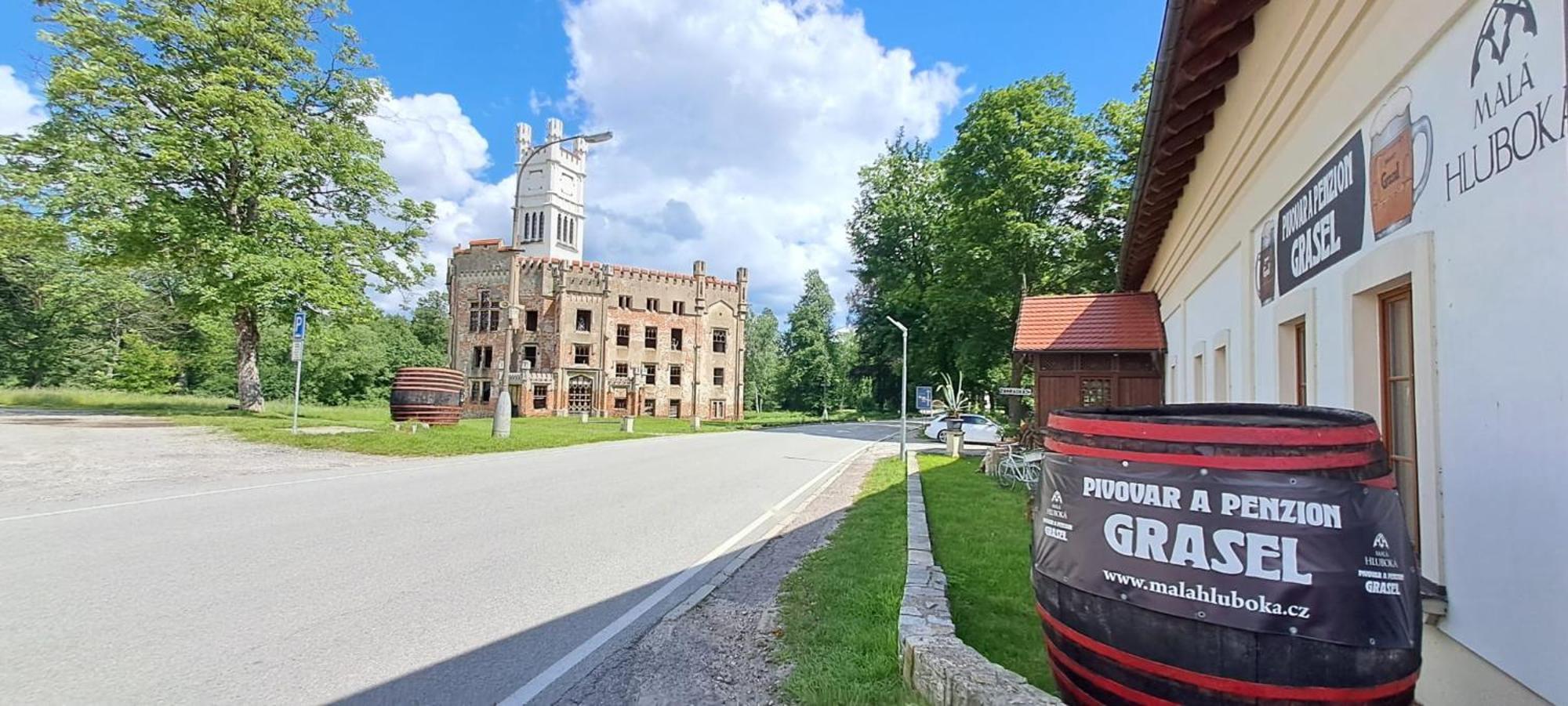 Pivovar A Penzion Grasel Cesky Rudolec Экстерьер фото